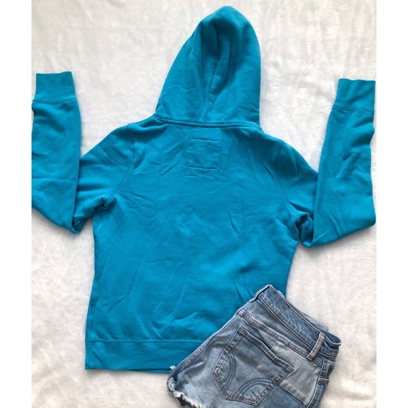 Hollister Hoodie - Picture 2 of 4